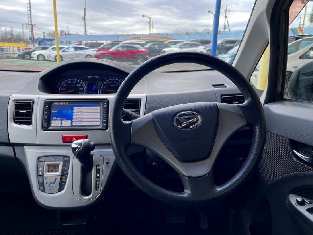 DAIHATSU MOVE CUSTOM 2011 Image 31