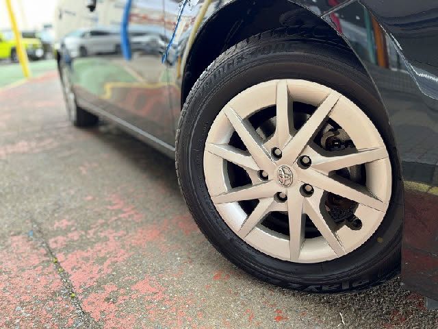 TOYOTA PRIUS ALPHA 2013 Image 31