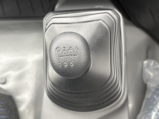 HINO DUTRO 2023 Image 31