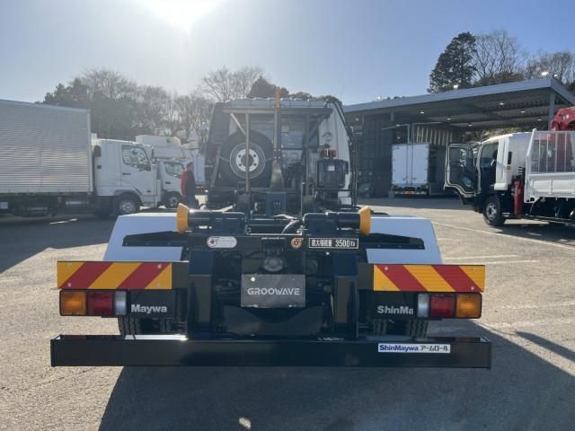 MITSUBISHI FUSOU FIGHTER 2025 Image 31