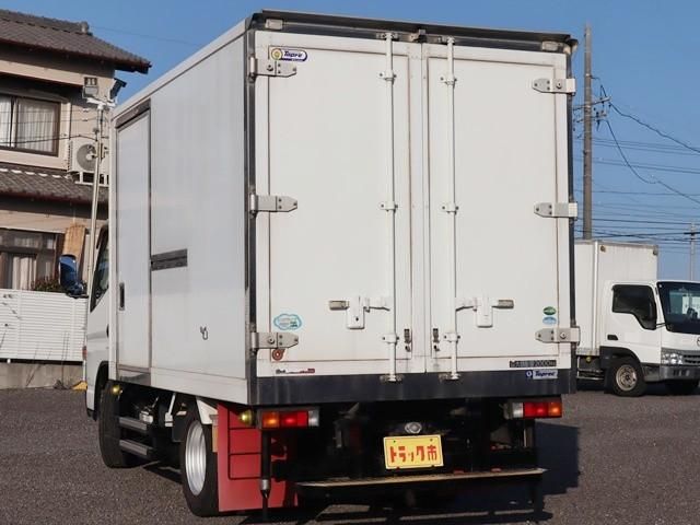 MITSUBISHI CANTER 2017 Image 31