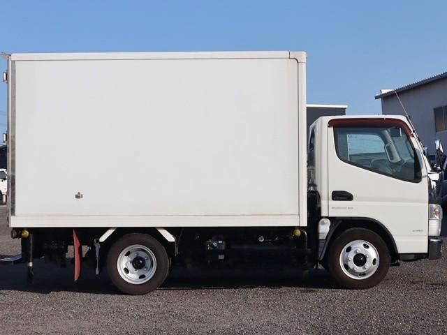 MITSUBISHI CANTER 2017 Image 31