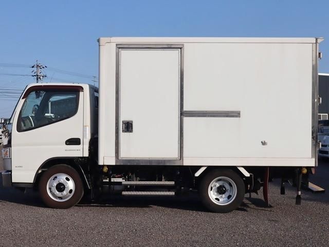 MITSUBISHI CANTER 2017 Image 31