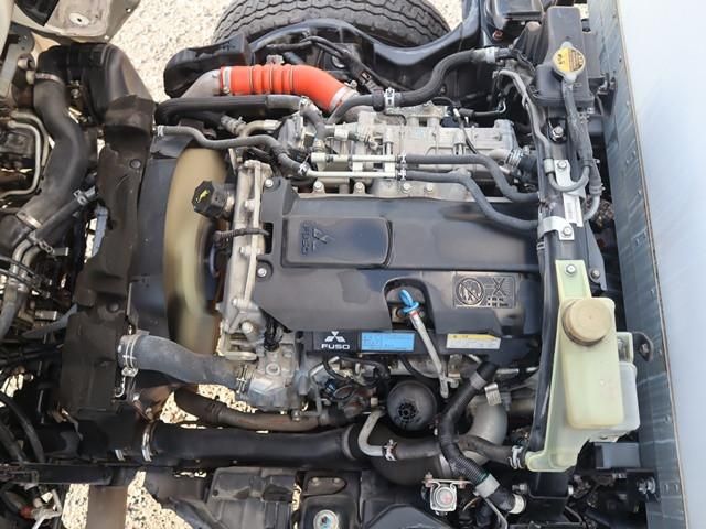 MITSUBISHI CANTER 2017 Image 31