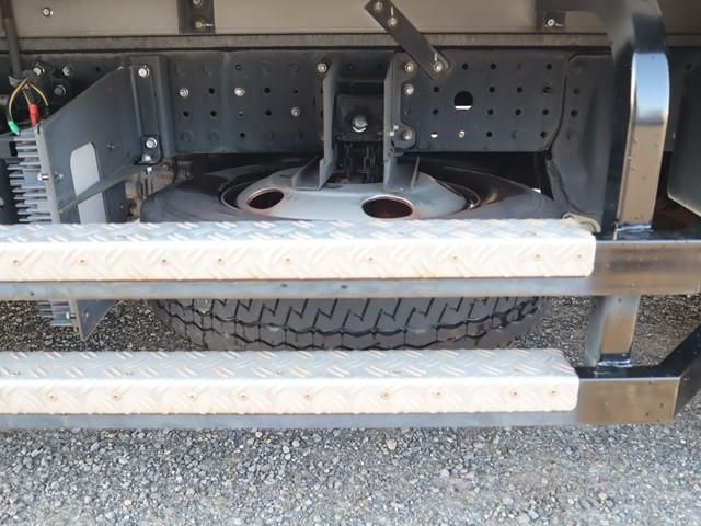 MITSUBISHI CANTER 2017 Image 31