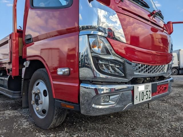 MITSUBISHI CANTER 2024 Image 31