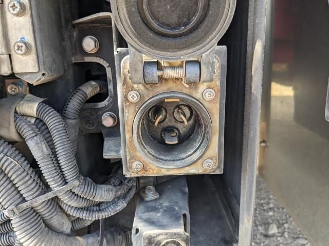 NISSAN DIESEL QUON 2021 Image 31