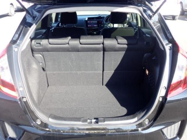 HONDA FIT HYBRID 2017 Image 31