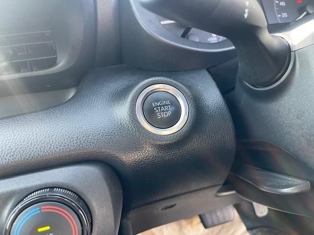 TOYOTA YARIS 2022 Image 31