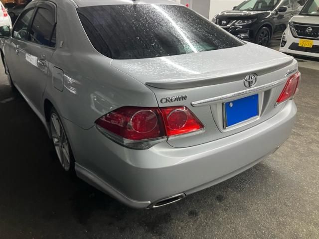 TOYOTA CROWN SEDAN 2011 Image 31