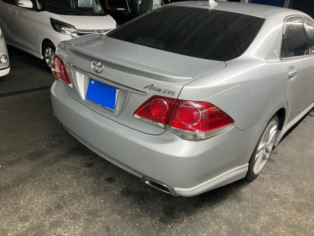TOYOTA CROWN SEDAN 2011 Image 31