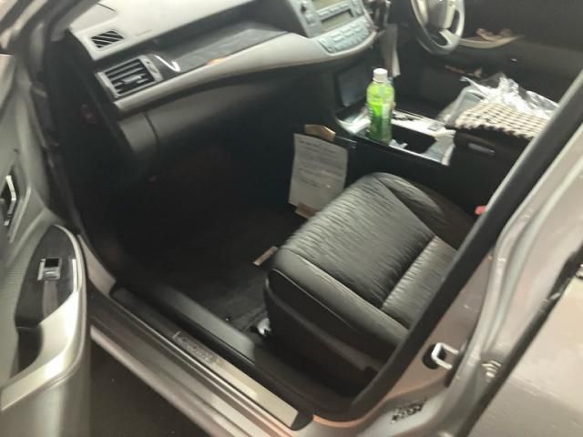 TOYOTA CROWN SEDAN 2011 Image 31