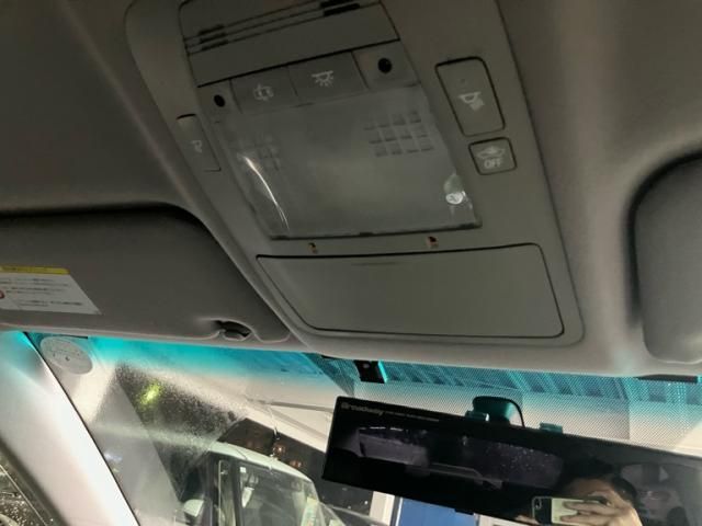 TOYOTA CROWN SEDAN 2011 Image 31