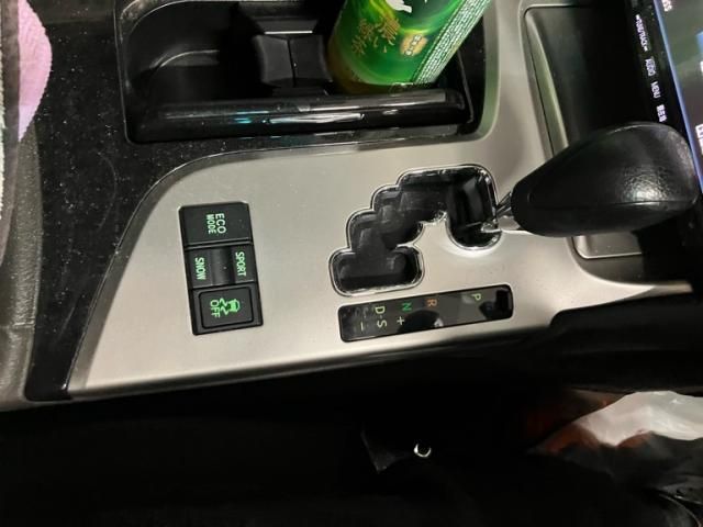 TOYOTA CROWN SEDAN 2011 Image 31