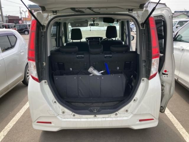 TOYOTA ROOMY 4WD 2017 Image 31