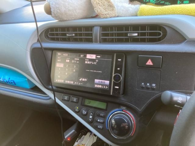 TOYOTA AQUA 2013 Image 31