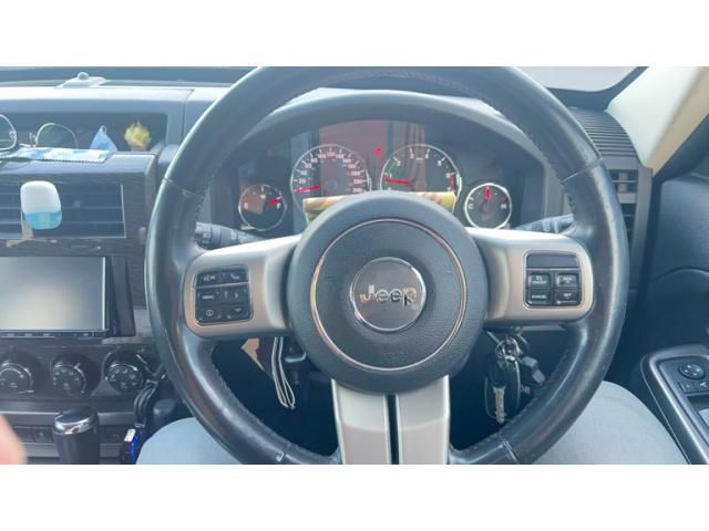 JEEP CHEROKEE 2012 Image 31