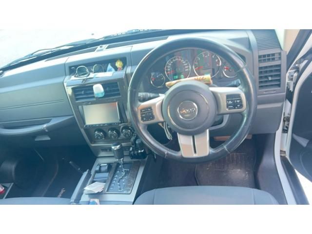 JEEP CHEROKEE 2012 Image 31