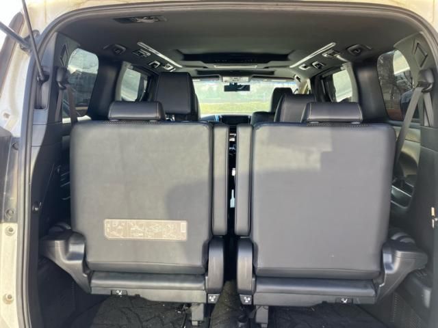 TOYOTA VELLFIRE 2017 Image 31