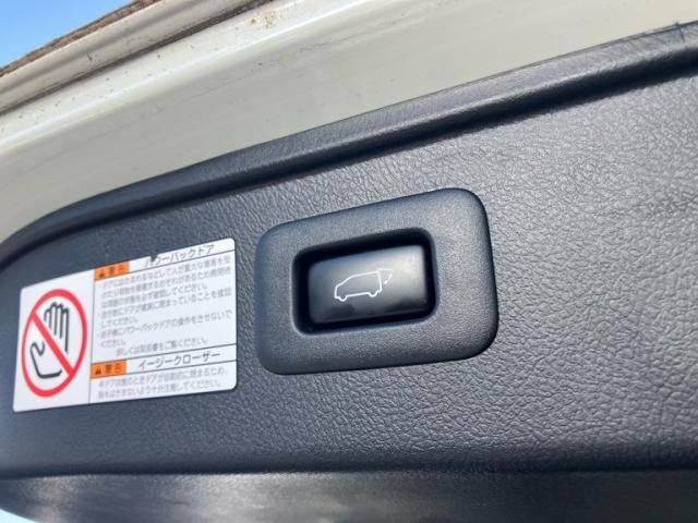 TOYOTA VELLFIRE 2017 Image 31