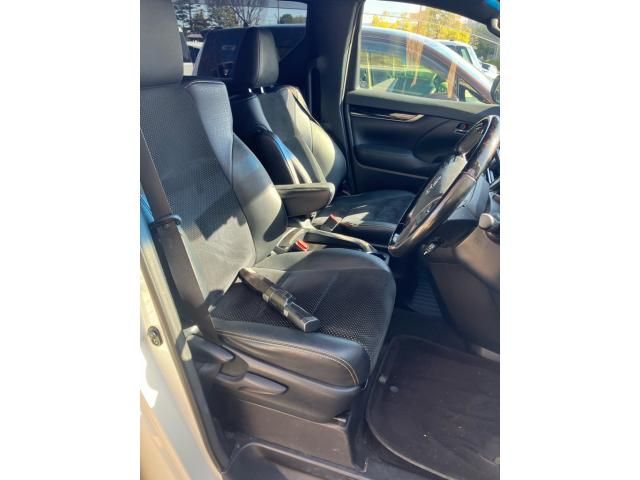 TOYOTA VELLFIRE 2017 Image 31