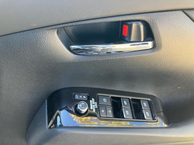 TOYOTA VELLFIRE 2017 Image 31