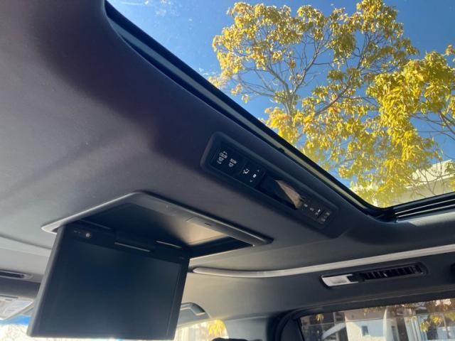 TOYOTA VELLFIRE 2017 Image 31