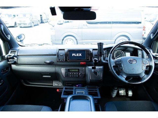 TOYOTA HIACE VAN 2WD 2023 Image 31