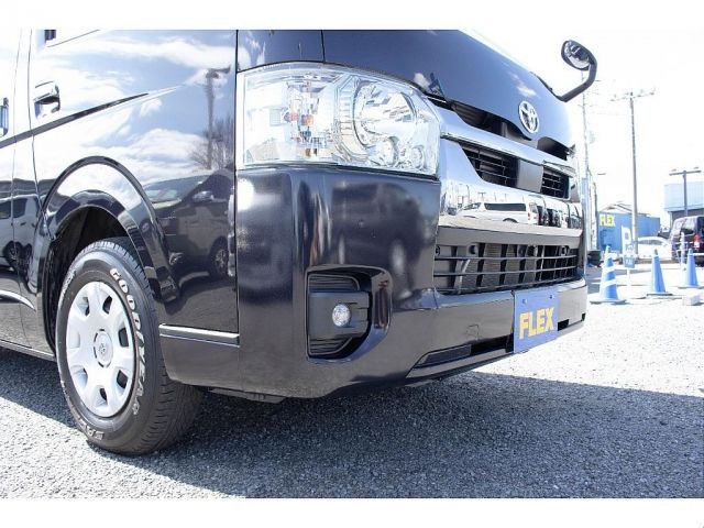 TOYOTA HIACE VAN 2WD 2023 Image 31
