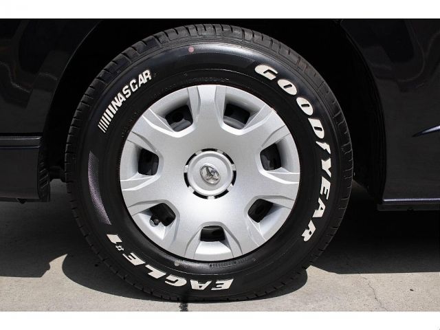 TOYOTA HIACE VAN 2WD 2023 Image 31