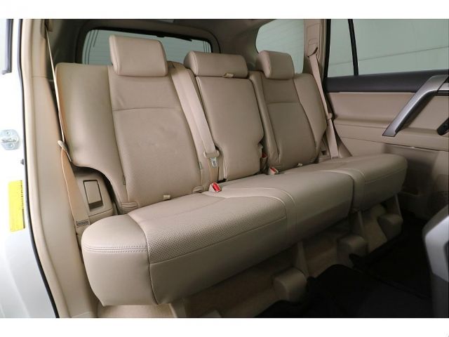 TOYOTA LANDCRUISER PRADO 2022 Image 31