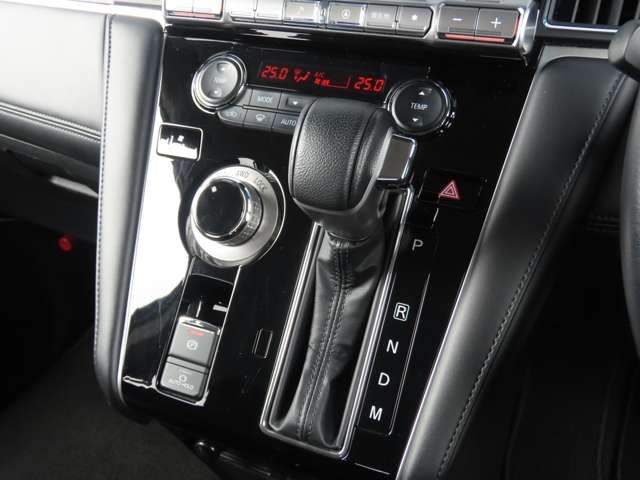 MITSUBISHI DELICA D:5 4WD 2024 Image 31