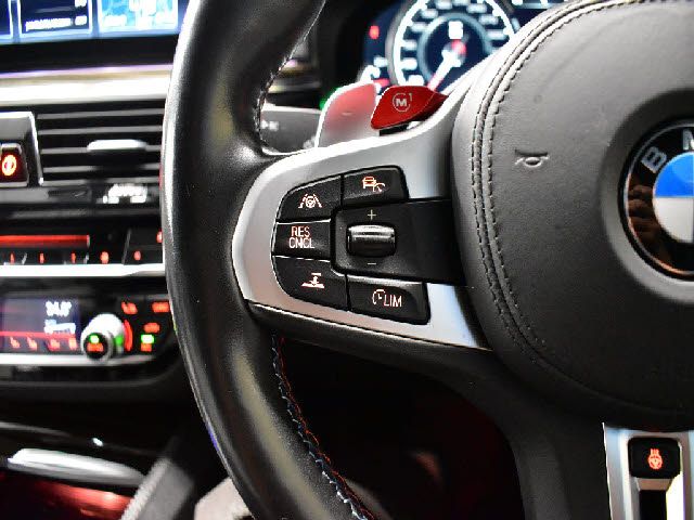 BMW M5 2018 Image 31