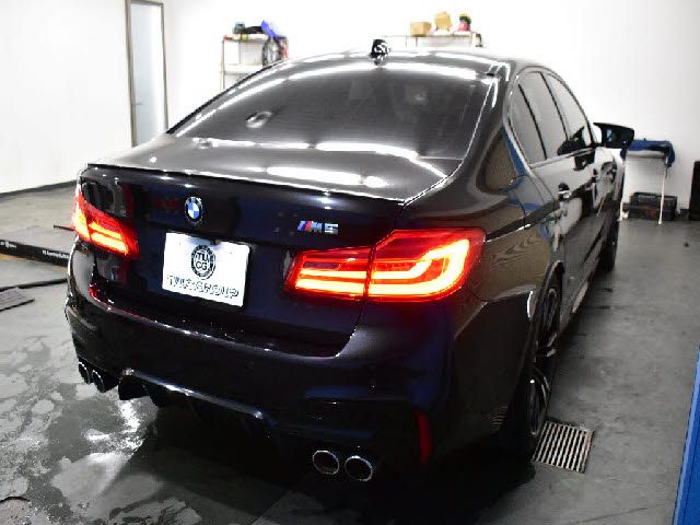 BMW M5 2018 Image 31