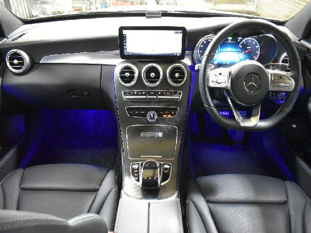 MERCEDES BENZ C CLAS 2020 Image 31
