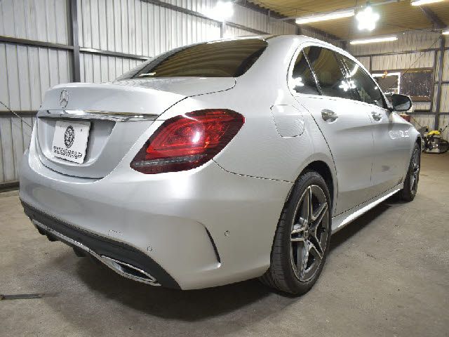 MERCEDES BENZ C CLAS 2020 Image 31