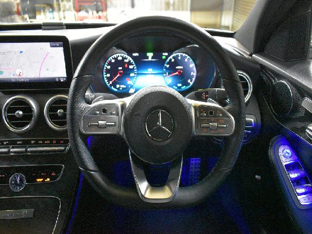 MERCEDES BENZ C CLAS 2020 Image 31