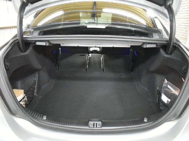 MERCEDES BENZ C CLAS 2020 Image 31