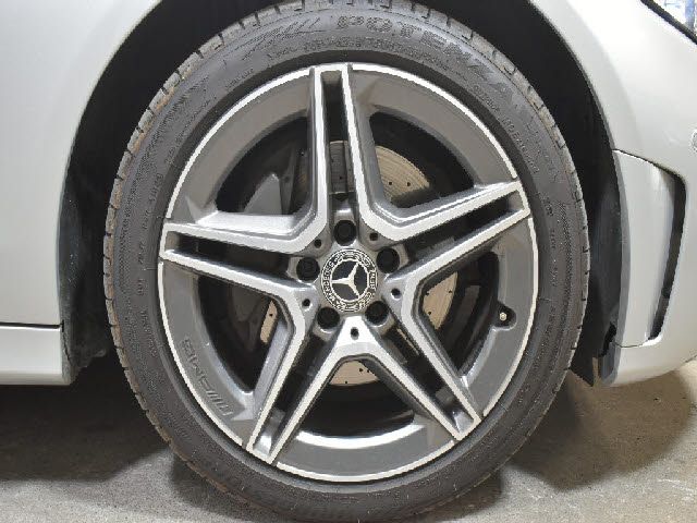 MERCEDES BENZ C CLAS 2020 Image 31