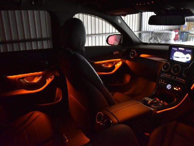 MERCEDES BENZ C CLAS 2015 Image 31