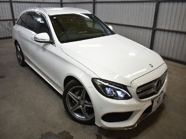 MERCEDES BENZ C CLAS 2015 Image 31