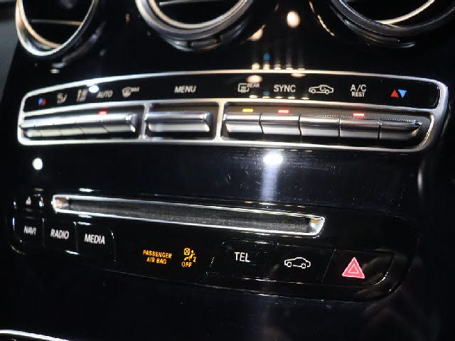 MERCEDES BENZ GLC CL 2017 Image 31