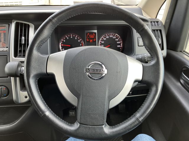 NISSAN SERENA  WG 2010 Image 31