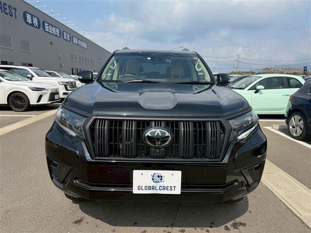 TOYOTA LANDCRUISER PRADO 2023 Image 31