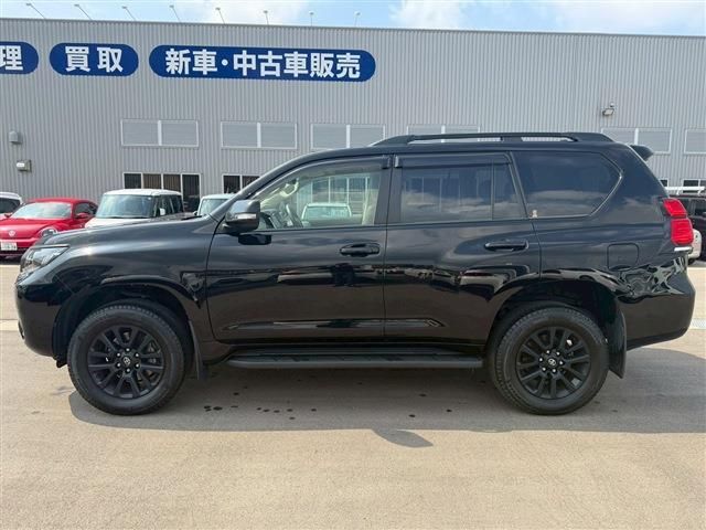 TOYOTA LANDCRUISER PRADO 2023 Image 31