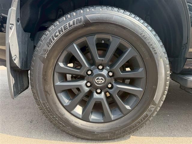 TOYOTA LANDCRUISER PRADO 2023 Image 31