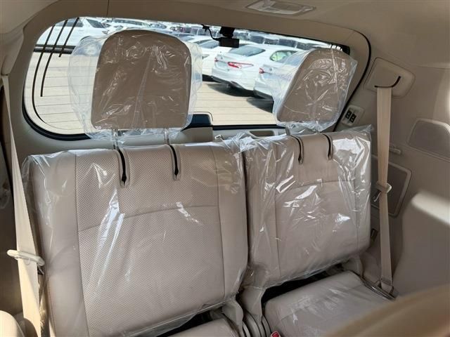 TOYOTA LANDCRUISER PRADO 2023 Image 31