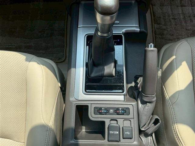 TOYOTA LANDCRUISER PRADO 2023 Image 31