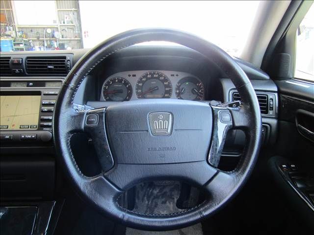 TOYOTA CROWN SEDAN 2002 Image 31