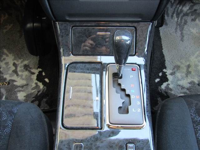 TOYOTA CROWN SEDAN 2002 Image 31